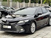 Bán ô tô Toyota Camry 2.5Q năm sản xuất 2020, màu đen, xe nhập