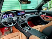 Bán xe Mercedes C300 AMG đời 2021, màu vàng