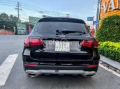 Cần bán Mercedes GLC200 năm sản xuất 2020, màu đen