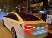 Cần bán Hyundai Sonata 2015, màu trắng, 635 triệu