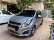 Bán ô tô Chevrolet Spark sản xuất 2017, màu bạc số sàn