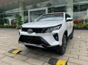 Bán xe Toyota Fortuner năm sản xuất 2021, màu trắng