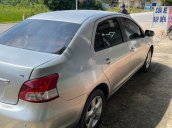 Cần bán xe Toyota Vios AT sản xuất năm 2008, màu bạc số tự động