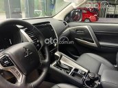 Cần bán xe Mitsubishi Pajero Sport 2.4D 4x2 AT sản xuất năm 2021, màu trắng