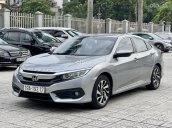 Bán nhanh chiếc Honda Civic 1.8E sx 2018