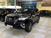 Cần bán Toyota Fortuner 2.7V 4x4 AT đời 2017, màu bạc, nhập khẩu  