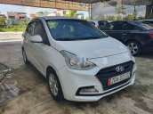 Cần bán gấp Hyundai Grand i10 sản xuất 2019, màu trắng 