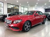 Bán Mercedes E180 đời 2019, màu đỏ