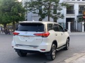 Bán Toyota Fortuner đời 2019, màu trắng, xe nhập  