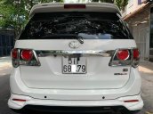 Cần bán gấp Toyota Fortuner đời 2016, màu trắng 