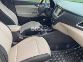 Cần bán xe Hyundai Accent MT năm 2018, màu bạc, giá chỉ 385 triệu