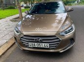 Cần bán gấp Hyundai Elantra MT năm 2016, màu nâu xe gia đình