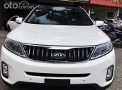 Xe Kia Sorento 2.2 CRDI 2020, màu trắng còn mới, 895tr