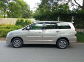 Cần bán xe Toyota Innova 2.0E sản xuất 2016, màu ghi vàng