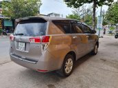 Bán Toyota Innova 2.0E MT đời 2020, màu xám xe gia đình giá cạnh tranh