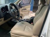 Cần bán gấp Toyota Fortuner đời 2016, màu trắng 