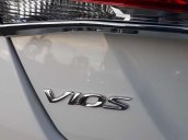 Cần bán gấp Toyota Vios E đời 2020, màu trắng, nhập khẩu  