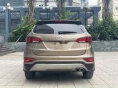 Cần bán Hyundai Santa Fe đời 2016, màu nâu  