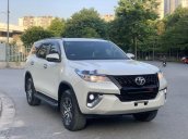 Bán Toyota Fortuner đời 2019, màu trắng, xe nhập  