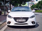 Cần bán gấp Mazda 3 năm sản xuất 2016, màu trắng giá cạnh tranh