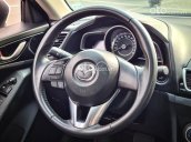 Cần bán gấp Mazda 3 năm sản xuất 2016, màu trắng giá cạnh tranh