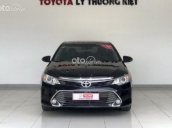 Bán xe Toyota Camry 2.5Q đời 2015, màu đen, giá tốt