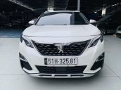 Bán Peugeot 5008 đời 2020, màu trắng xe gia đình