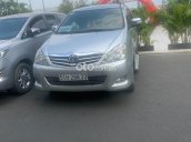 Cần bán gấp Toyota Innova G đời 2009, màu bạc, nhập khẩu số tự động, 360 triệu