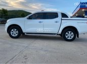 Cần bán gấp Nissan Navara sản xuất 2016, màu trắng, xe nhập, giá tốt