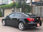 Bán Chevrolet Cruze 1.8 LTZ đời 2015, màu đen, giá chỉ 370 triệu