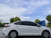 Cần bán lại xe Hyundai Accent 1.4 MT Base sản xuất 2019, màu trắng số sàn