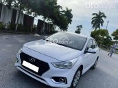 Cần bán lại xe Hyundai Accent 1.4 MT Base sản xuất 2019, màu trắng số sàn