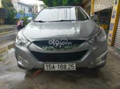 Xe Hyundai Tucson đời 2010, màu xám