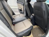 Bán xe Hyundai Accent ATH sản xuất năm 2019, màu trắng