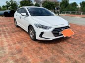 Bán xe Hyundai Elantra sản xuất năm 2017, màu trắng