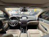 Bán xe Hyundai Tucson sản xuất 2020 xe gia đình, giá tốt