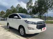 Cần bán gấp Toyota Innova năm 2019, màu trắng