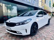 Cần bán gấp Kia Cerato 1.6AT đời 2016, màu trắng