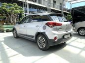 Cần bán xe Hyundai i20 Active sản xuất năm 2015, màu bạc, nhập khẩu nguyên chiếc