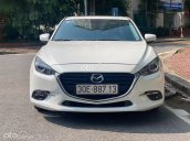 Cần bán xe Mazda 3 2017, màu trắng còn mới, giá chỉ 528 triệu