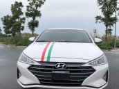 Bán ô tô Hyundai Elantra năm sản xuất 2019, đi 3.2 vạn km, giá tốt