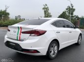 Bán ô tô Hyundai Elantra năm sản xuất 2019, đi 3.2 vạn km, giá tốt