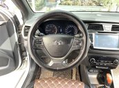 Cần bán xe Hyundai i20 Active sản xuất năm 2015, màu bạc, nhập khẩu nguyên chiếc