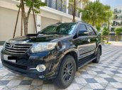 Cần bán xe Toyota Fortuner đời 2015, màu đen