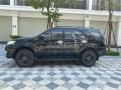 Cần bán xe Toyota Fortuner đời 2015, màu đen