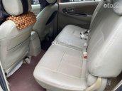 Cần bán Toyota Innova 2.0E sản xuất 2015, màu bạc, giá tốt