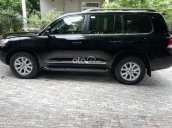 Cần bán Toyota Land Cruiser VX 4.6 V8 năm 2019, màu đen, xe nhập