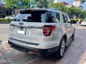 Xe Ford Explorer sản xuất năm 2018, màu trắng, xe nhập