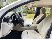 Cần bán lại xe Mercedes C200 sản xuất 2016, màu trắng