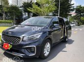 Bán ô tô Kia Sedona 2.2 DAT Luxury sản xuất năm 2020, màu xanh 